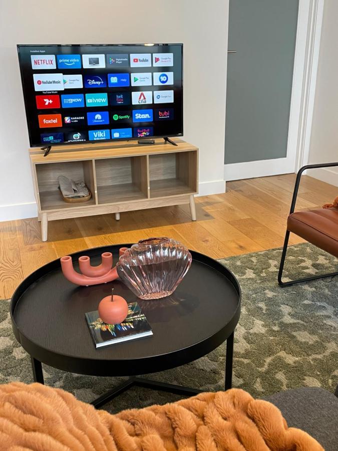 Cozy 1 Bed Apt & Spa,Free Parking ,Phenomena Views メルボルン エクステリア 写真