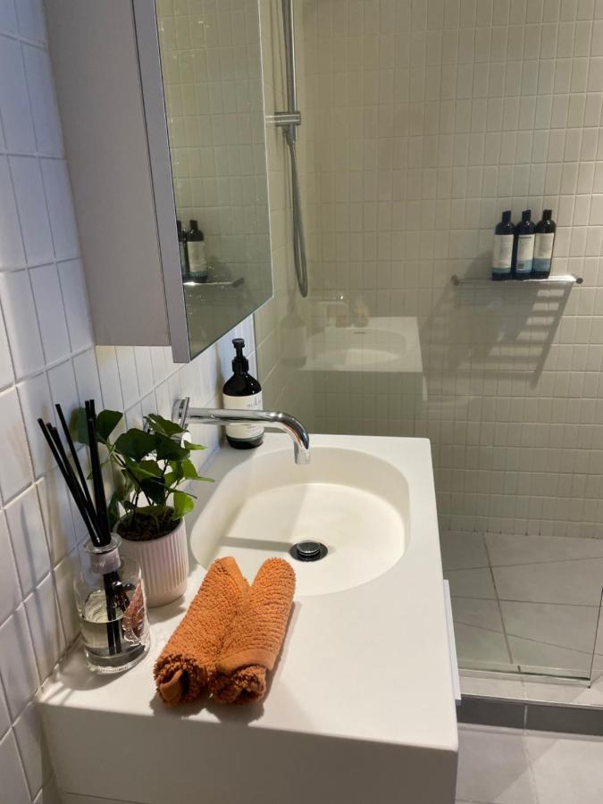 Cozy 1 Bed Apt & Spa,Free Parking ,Phenomena Views メルボルン エクステリア 写真